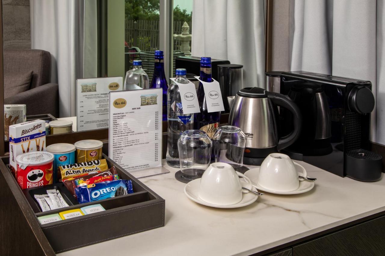Mula Hotel Istanbul Exterior foto A hospitality tray in a hotel room