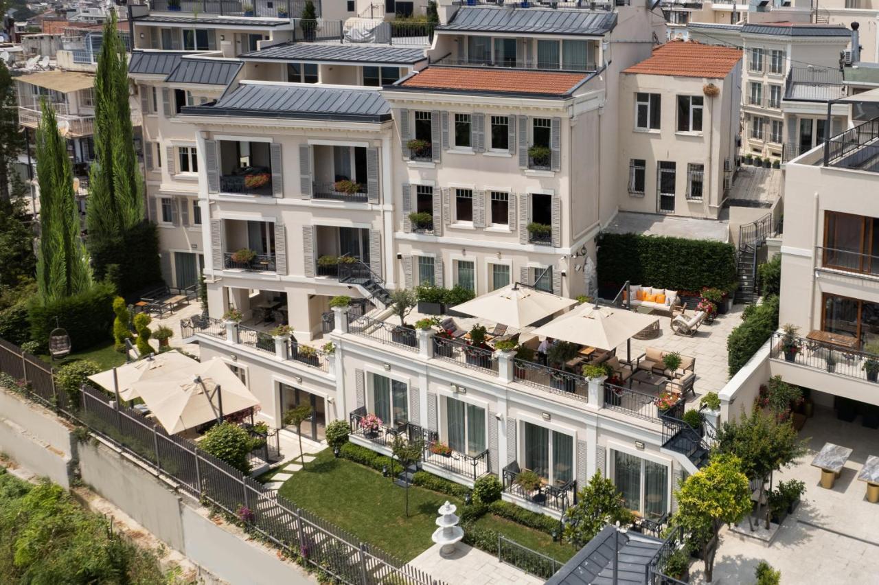 Mula Hotel Istanbul Exterior foto The Hotel's garden